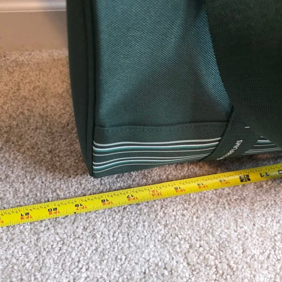 Lacoste Green Duffel Travel bag with White Accents - Picture 4 of 8